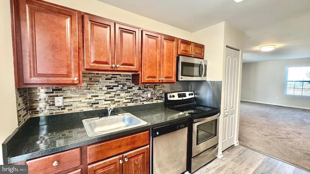 Additional image 2 of 422 Calburn Court, Bear, DE 19701