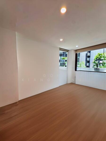 Additional image 7 of 20 Handy Road