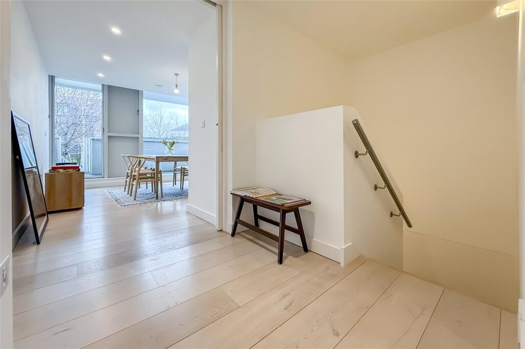 Additional image 7 of Gabriel Square, St. Albans, Hertfordshire, AL1