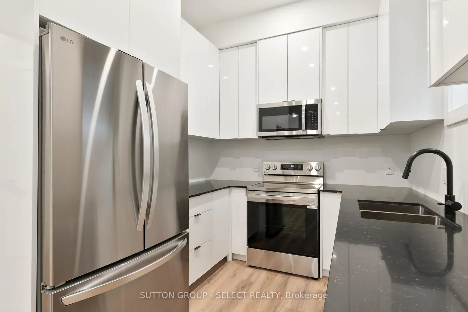 Additional image 5 of 822 Maitland Street