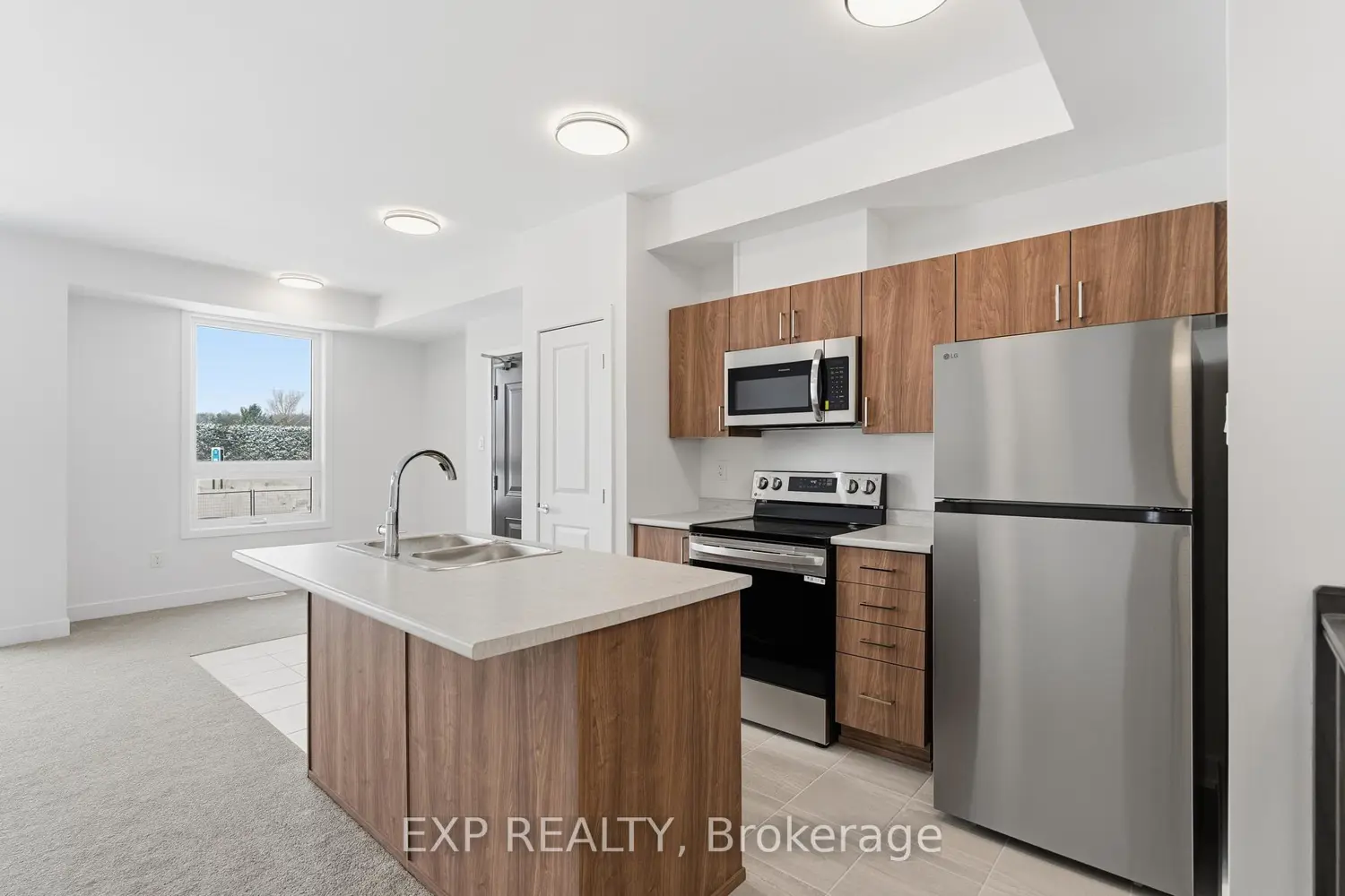 Additional image 4 of 1007 Silhouette Private