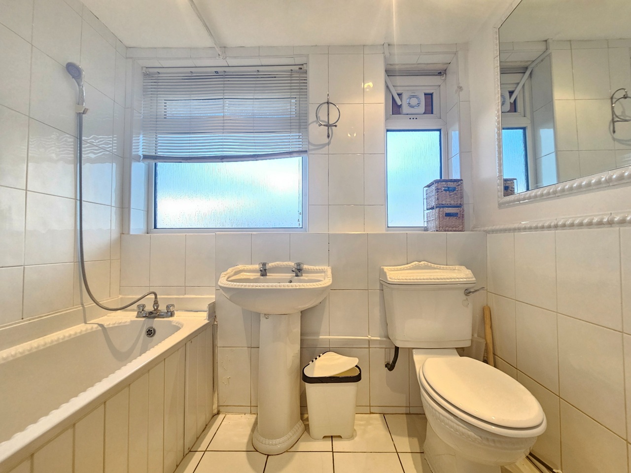 Additional image 4 of Room in a Shared Flat, Westerham, NW1, N1 7GU