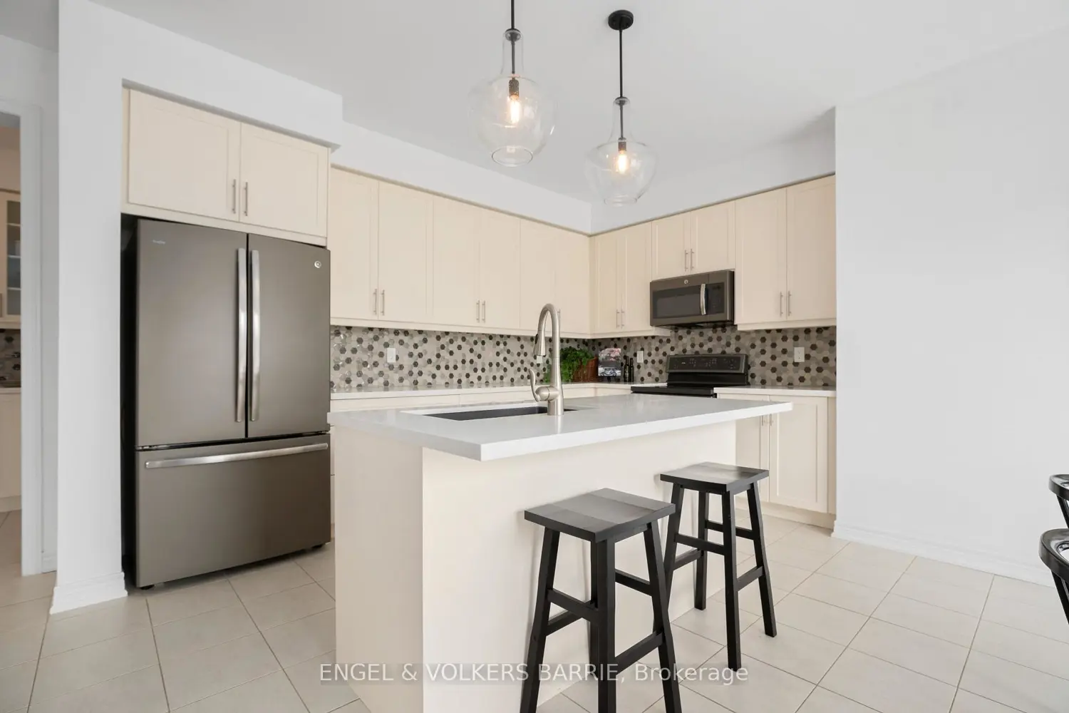 Additional image 5 of 61 Olivers Mill Road