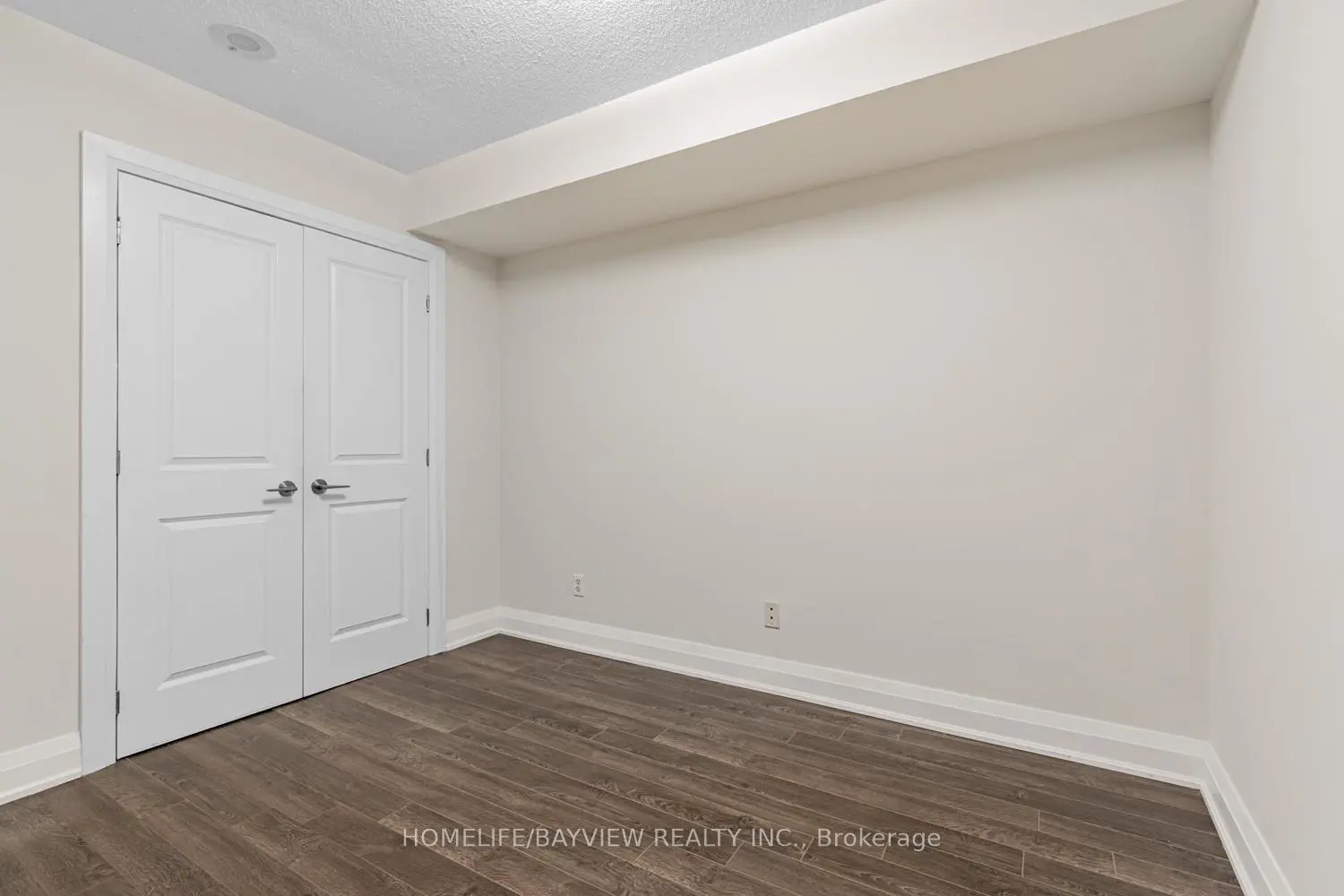 Additional image 15 of 18 Parkview Avenue 1015