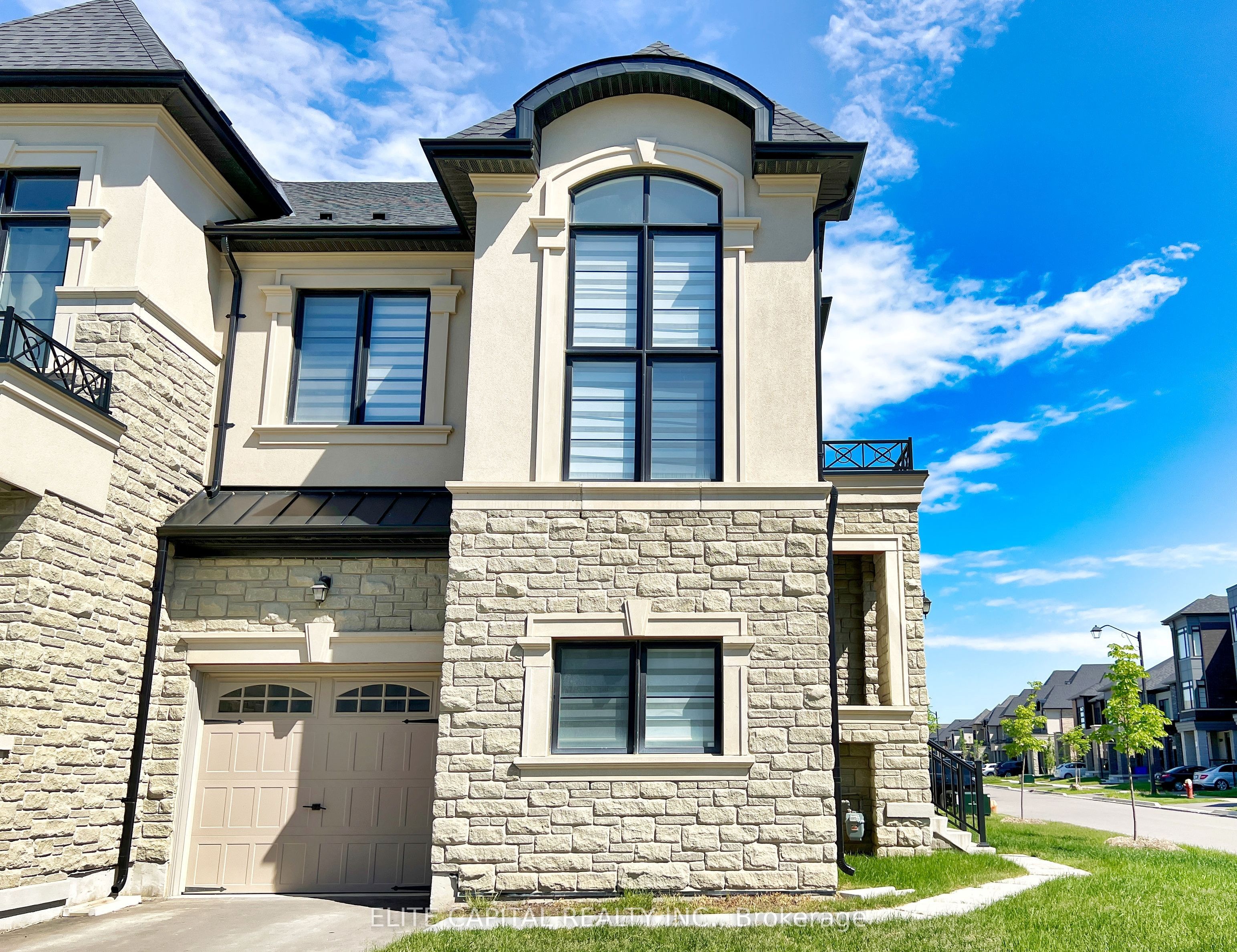 Additional image 2 of 25 Hilts Drive, Richmond Hill, ON, L4H 0H7