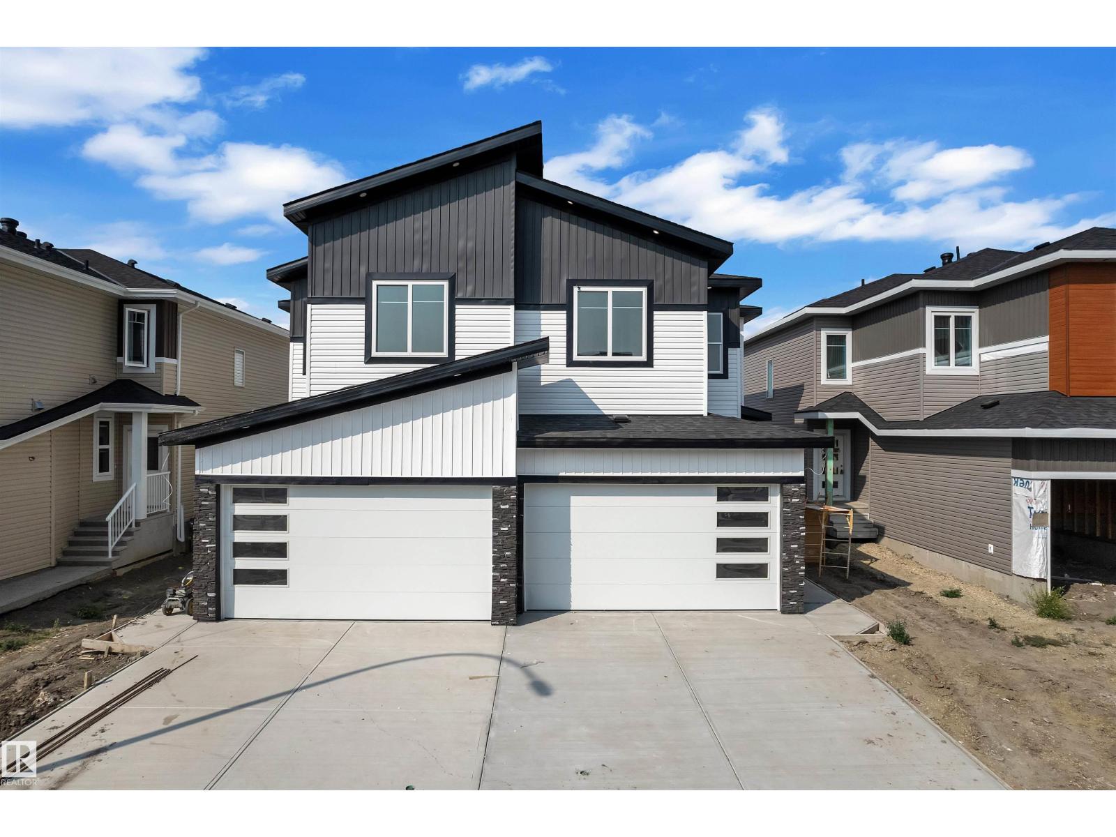 1908 155 Avenue NW, Edmonton, AB, T5Y4H8