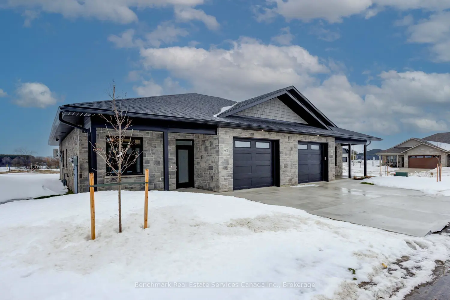 63 Cavalier Crescent