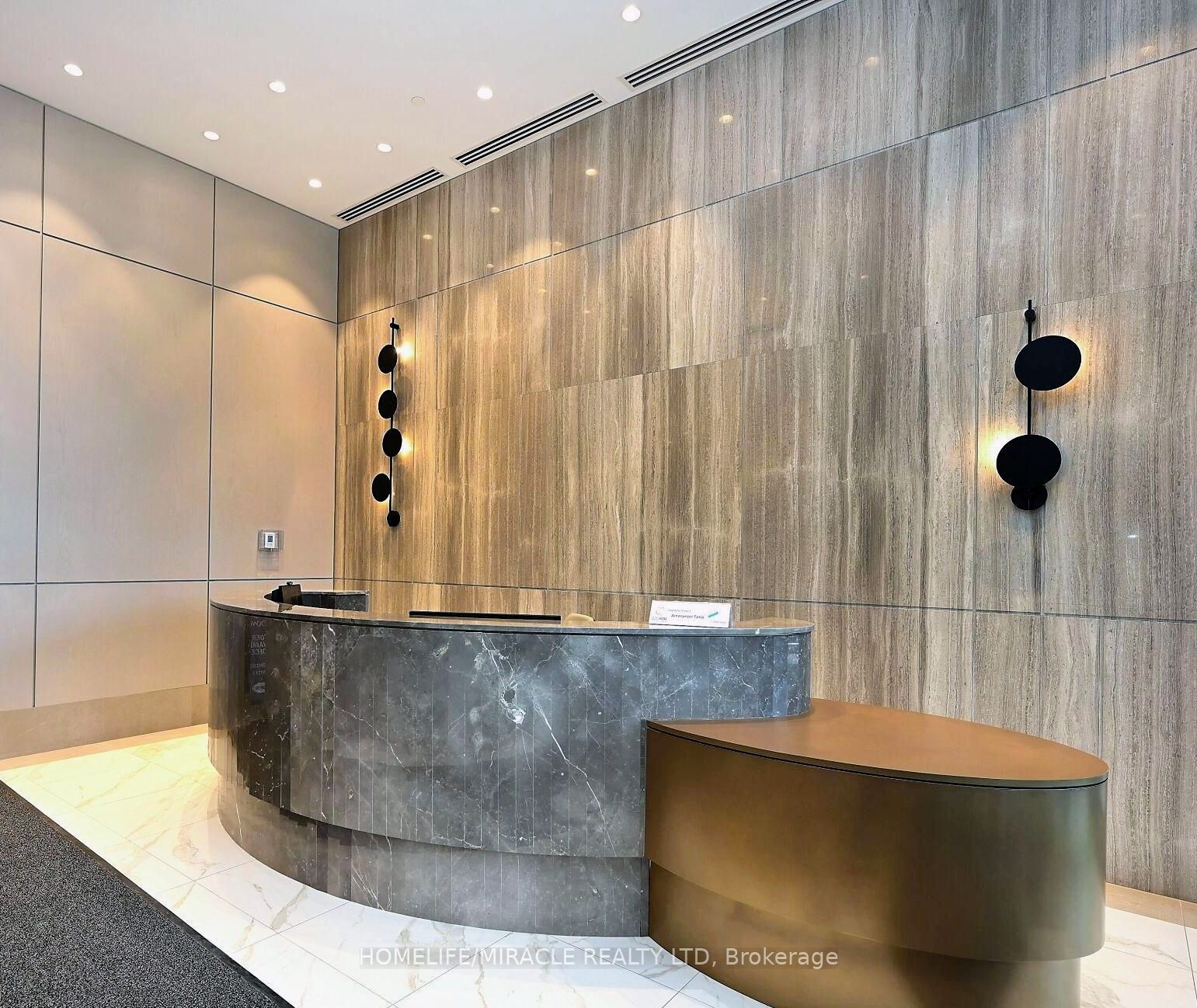 Additional image 2 of 302-1415 Dundas Street E, Oakville, ON, L6H 8A3