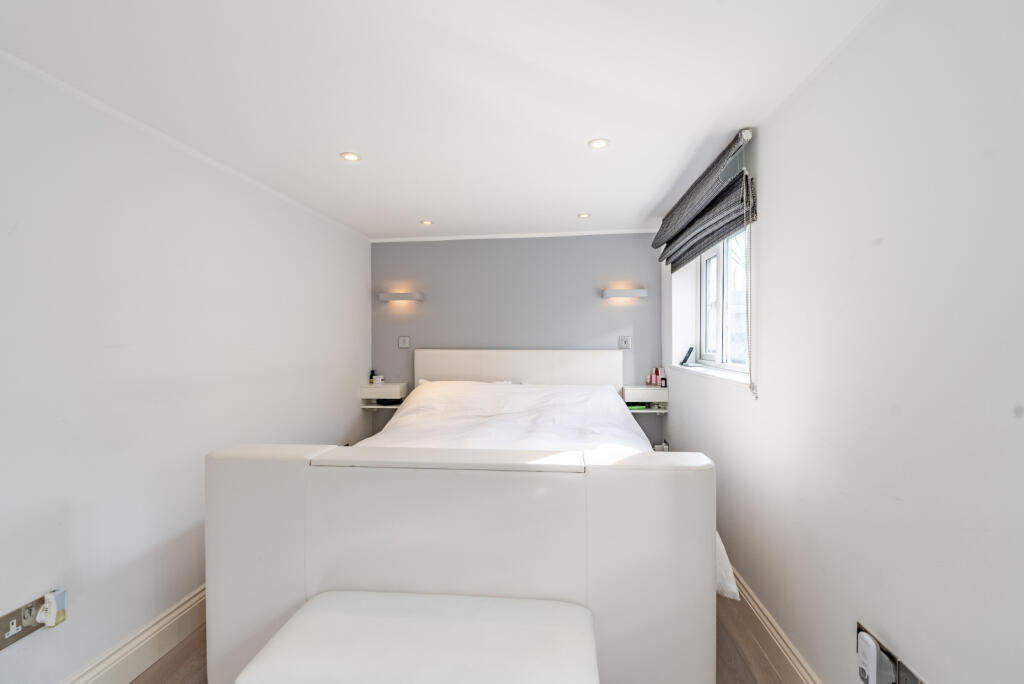 Additional image 8 of Whitecroft, St. Albans, Hertfordshire, AL1