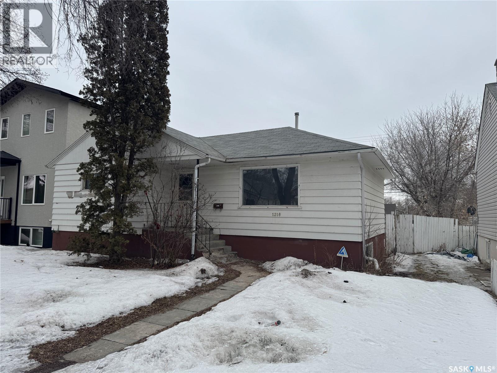 1318 B Avenue N, Saskatoon, SK, S7L1G5