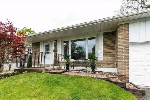 Additional image 8 of 9 Terra Cotta Crescent E, Brampton, ON, L6W 1B9