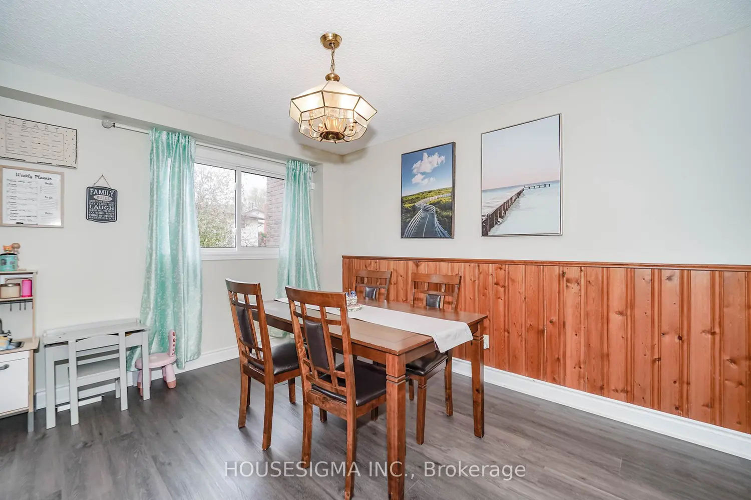 Additional image 8 of 321 Blackthorn Street 31