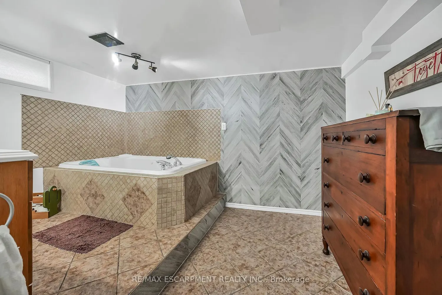 Additional image 10 of 4 Clifford Street