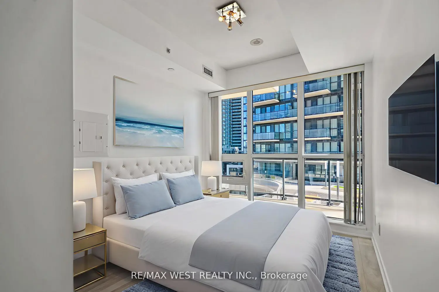 Additional image 4 of 51 East Liberty Street 607