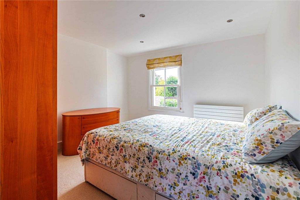 Additional image 13 of 4 bed terraced house for saleGrange Lane, Letchmore Heath, Watford, Hertfordshire WD25