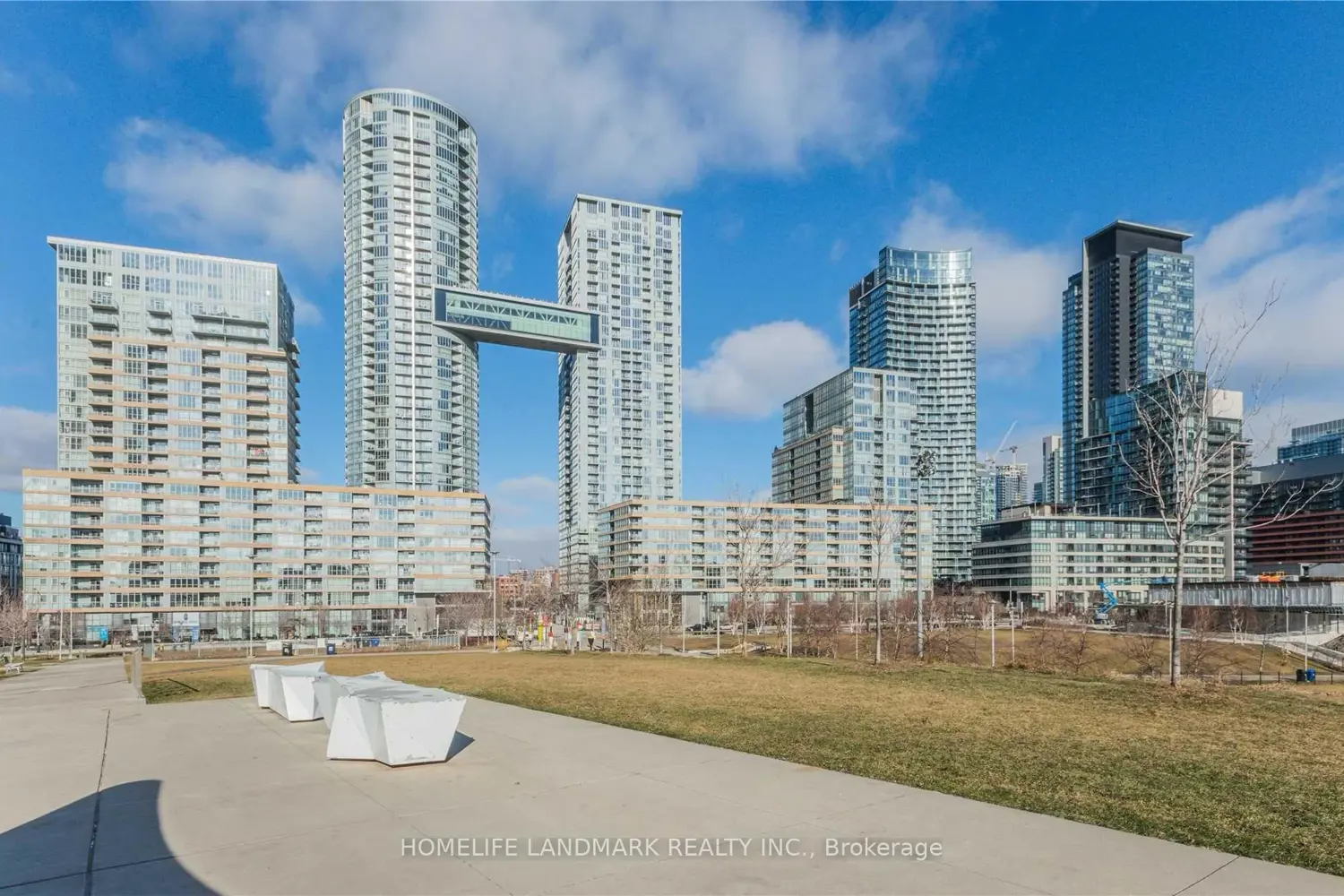 151 Dan Leckie Way 702