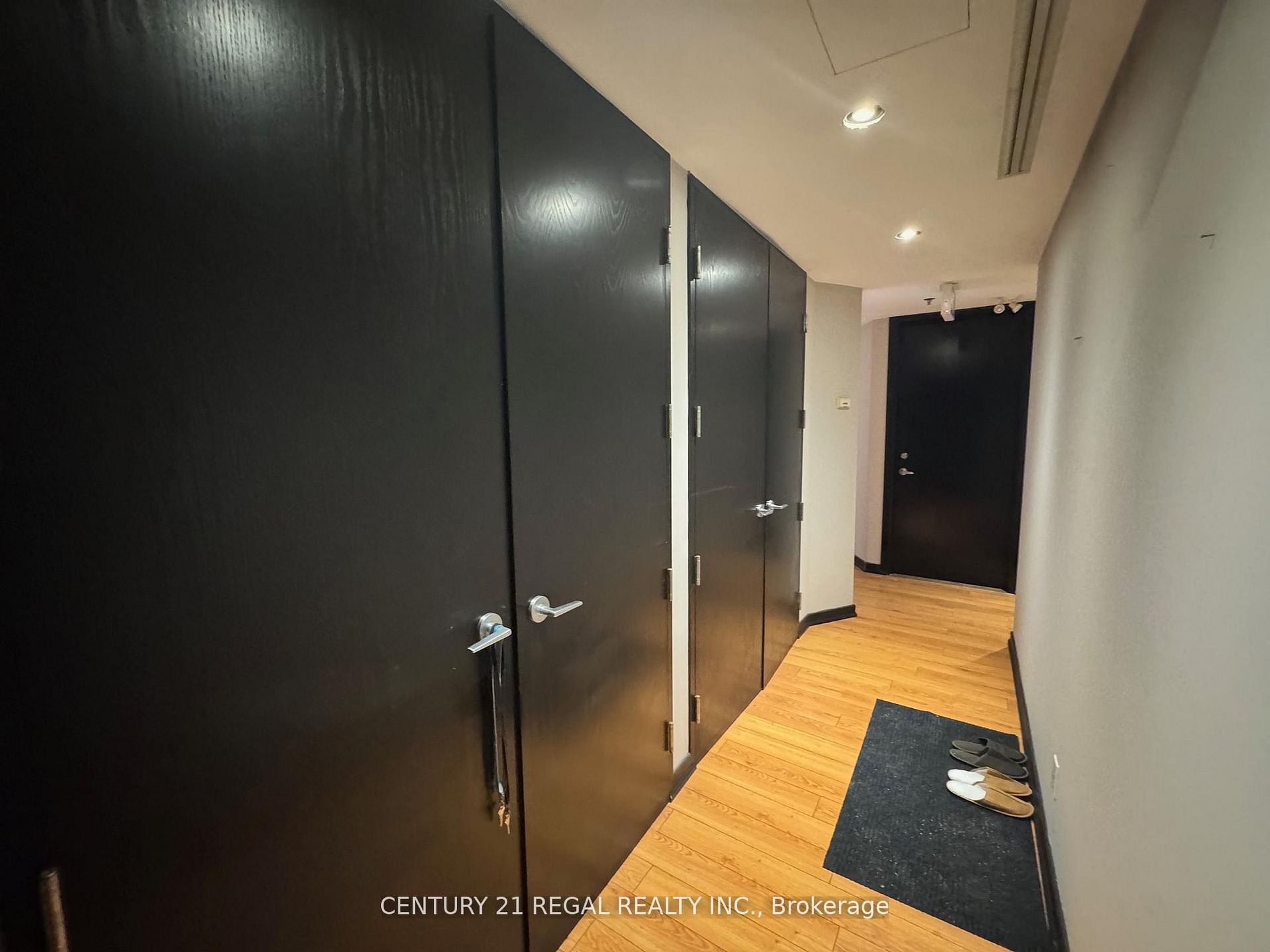 Additional image 3 of 201-622 College Street, Toronto, ON, M6G 1B4
