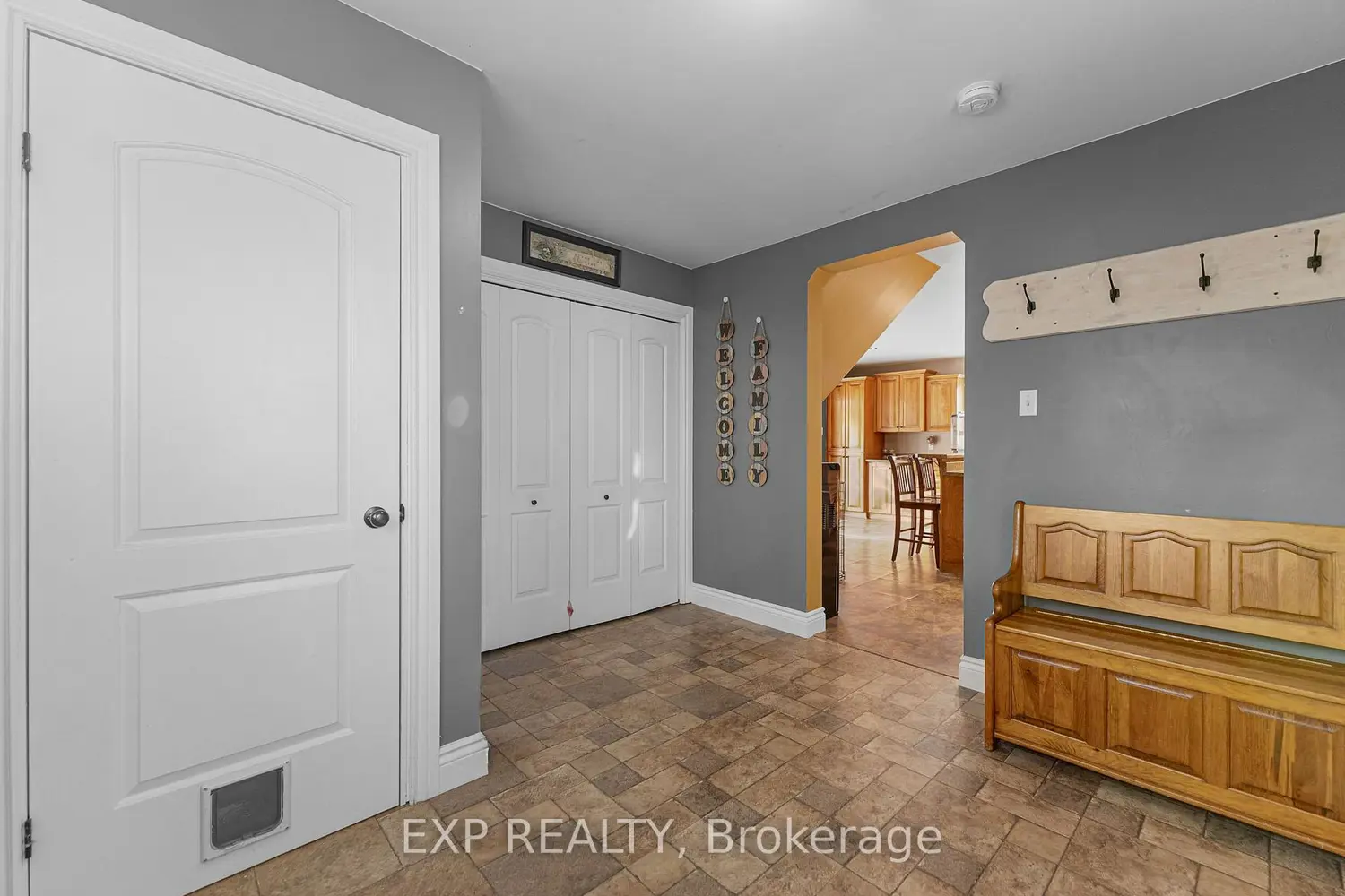 Additional image 4 of 395 Lisgar Avenue