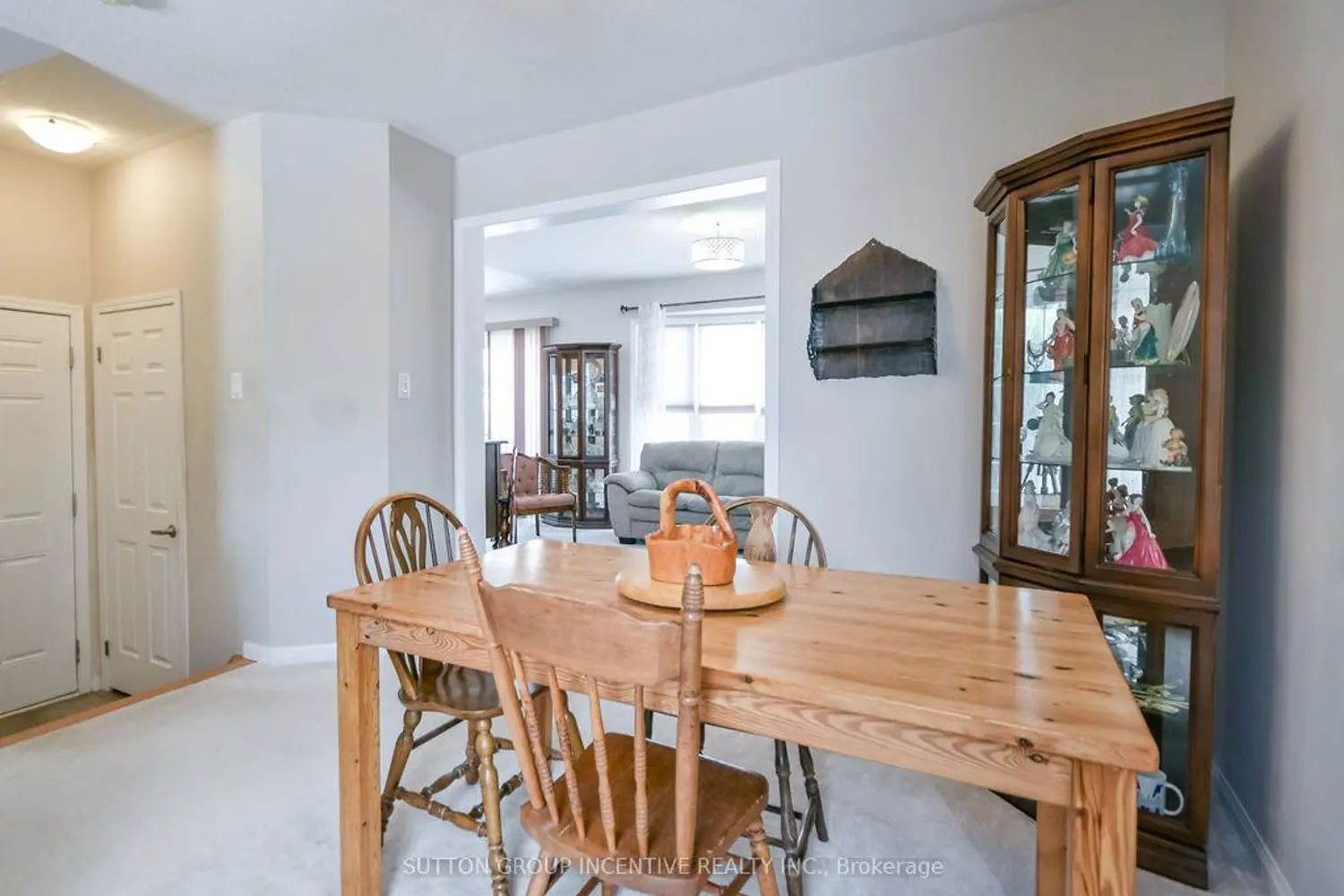 66 Ferris Lane photo 4