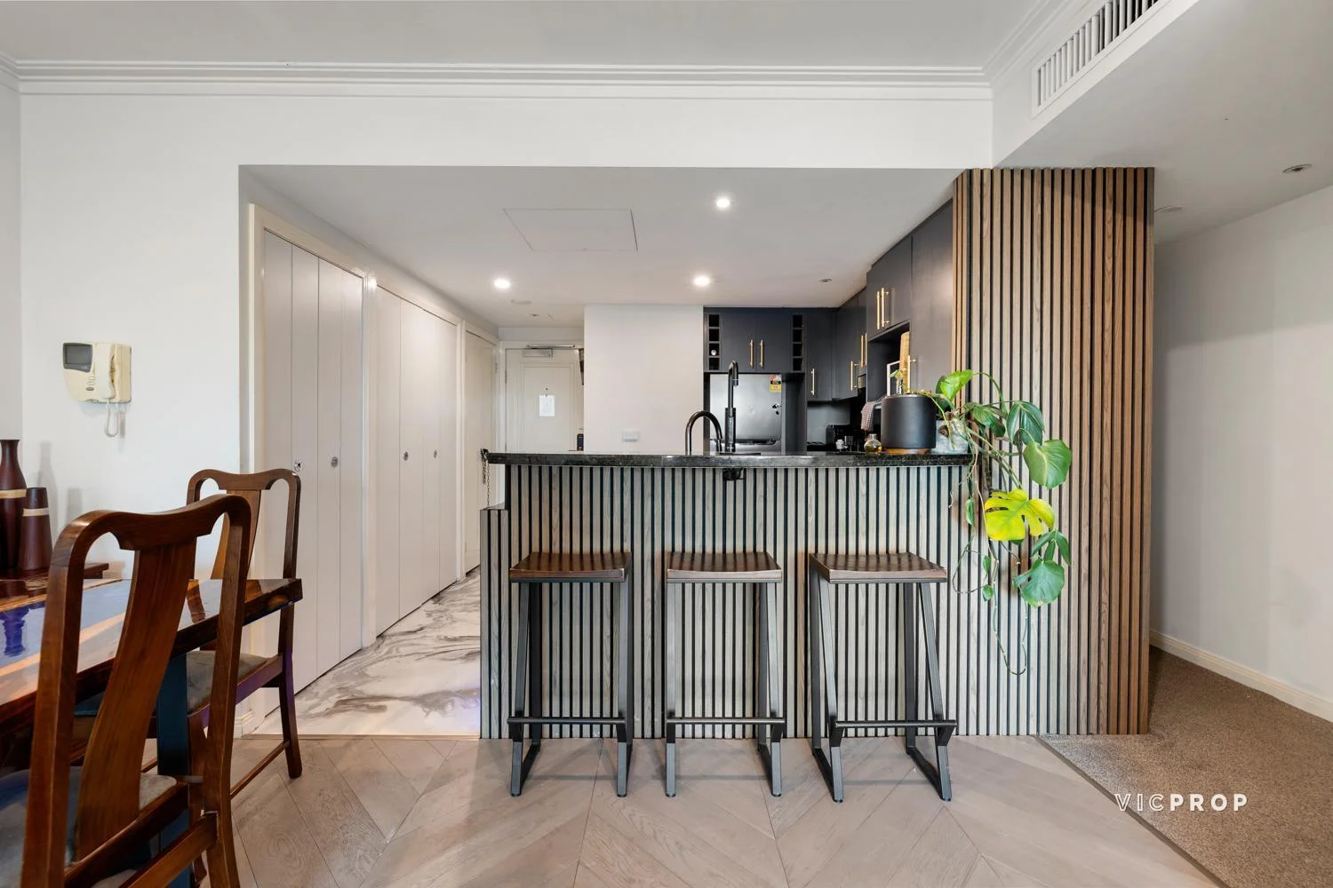 Additional image 5 of 2205/222 Russell Street, Melbourne VIC 3000