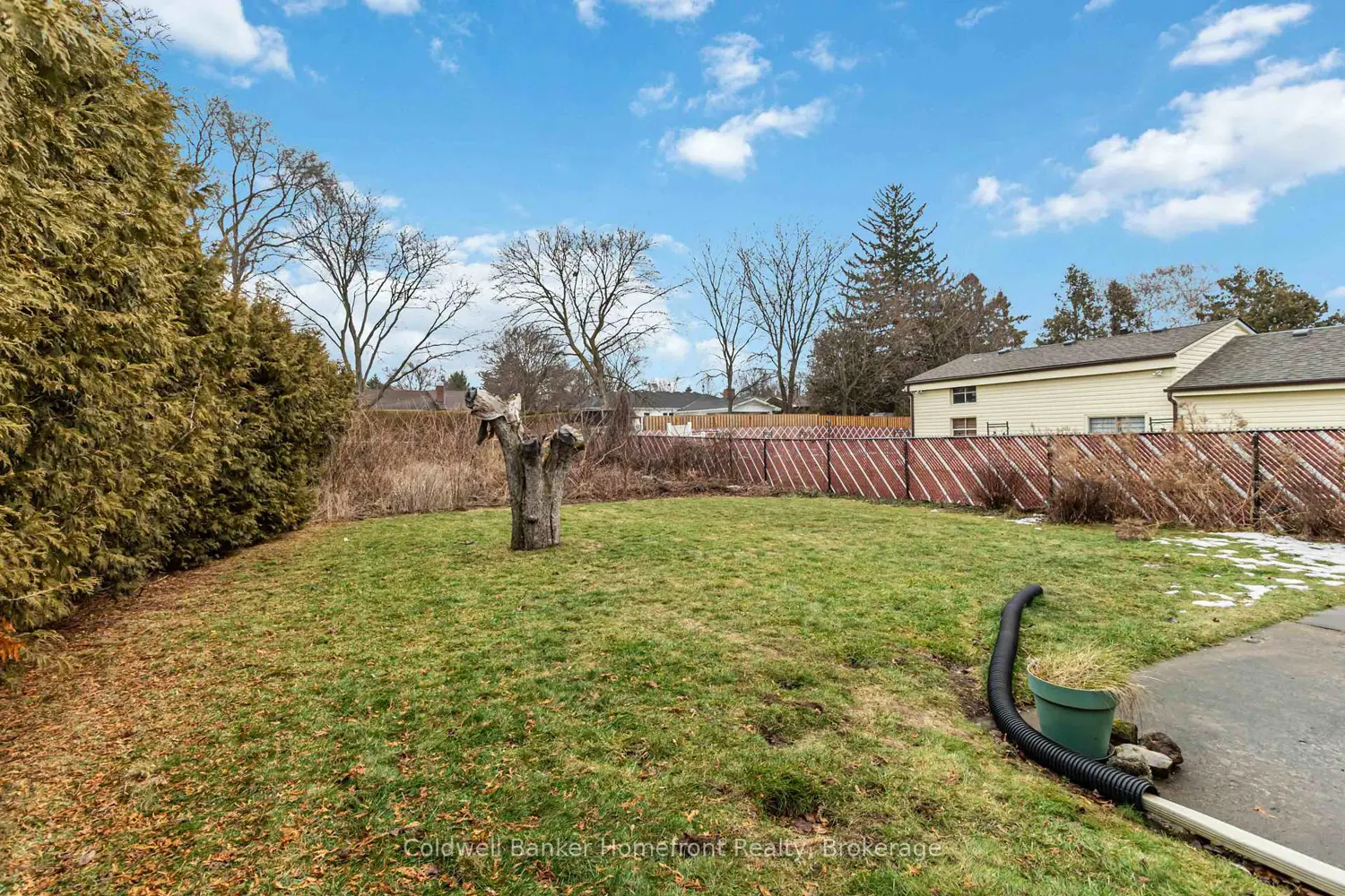 Additional image 17 of 16 Paris Road