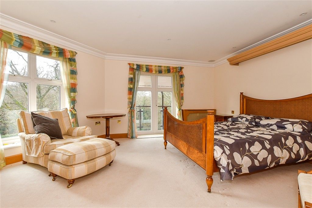 Additional image 6 of 3 bed flat for saleWarberry Park Gardens, Tunbridge Wells, Kent TN4