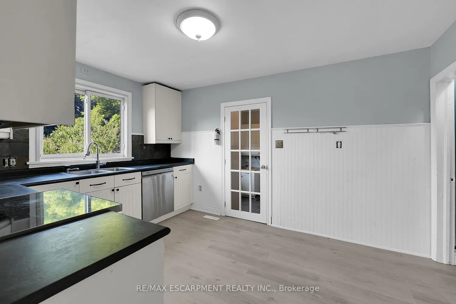 Additional image 7 of 9 Arlington Avenue