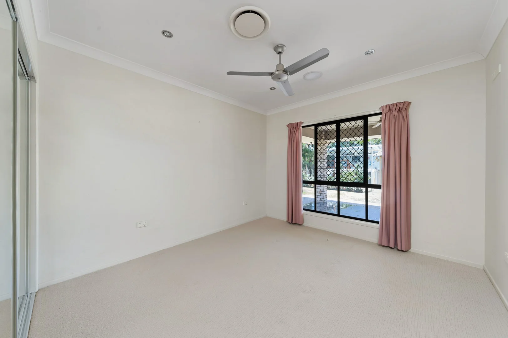 Additional image 11 of 3 Mooney Crescent, Emerald QLD 4720