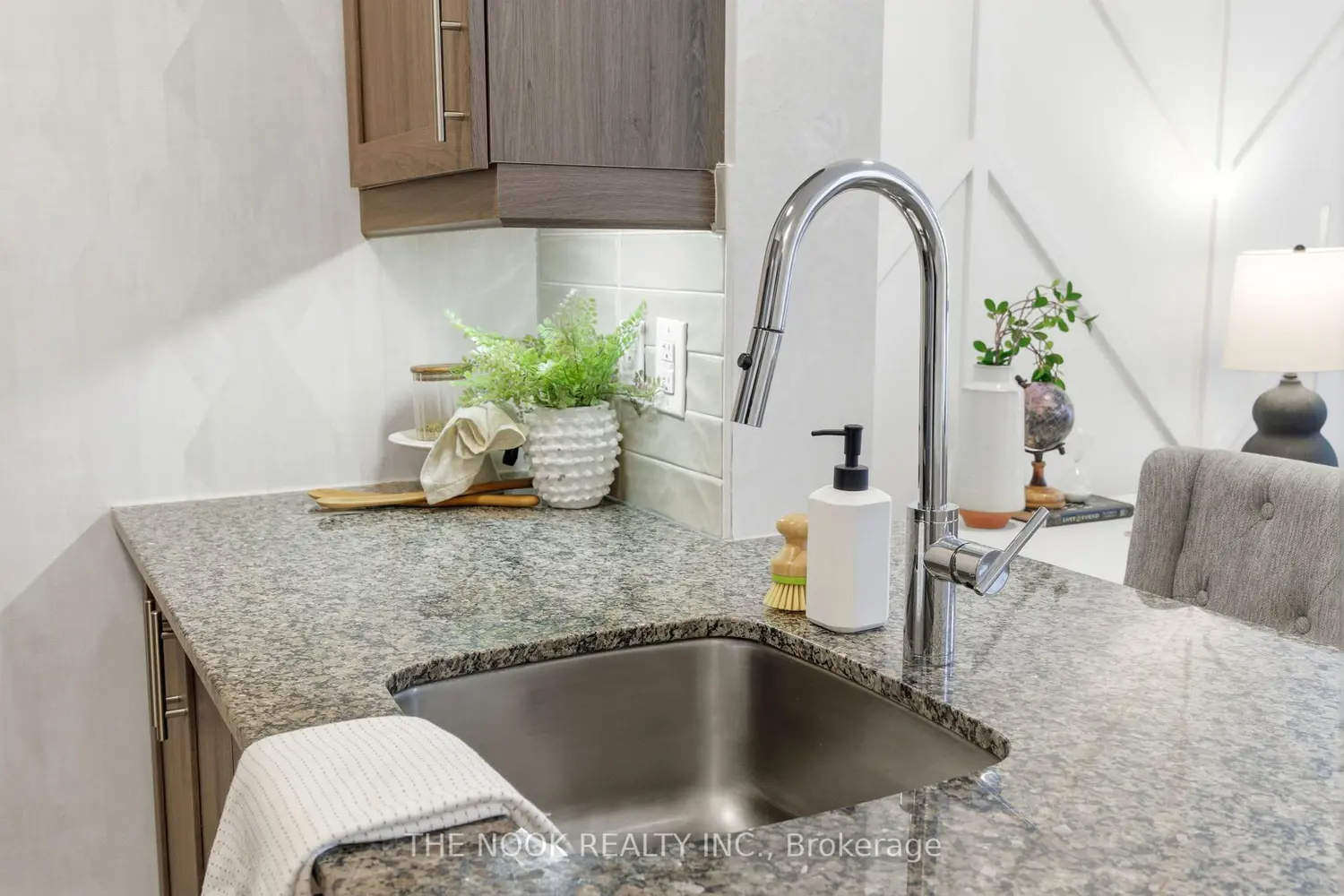 Additional image 9 of 3655 Kingston Road 609