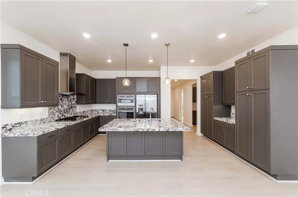 Additional image 64 of 191 Frame, Irvine, CA 92618