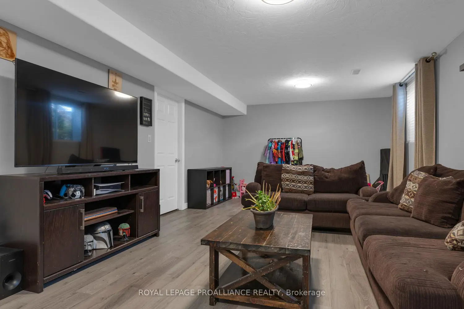 Additional image 17 of 18 Fox Den Drive