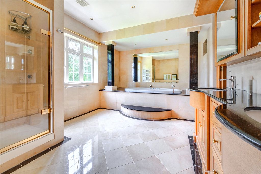 Additional image 17 of 7 bed detached house for saleThe Leys, Loom Lane, Radlett, Hertfordshire WD7