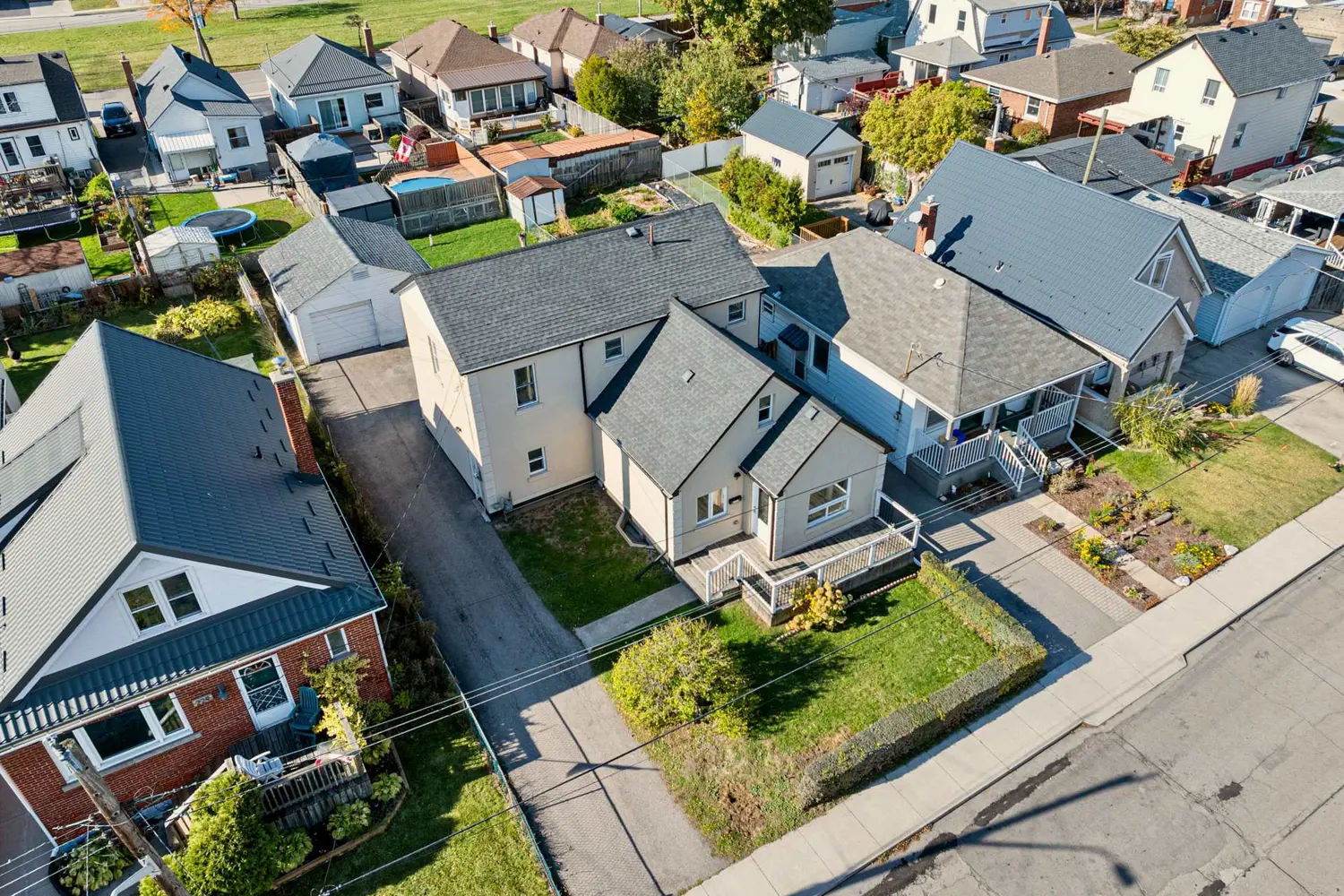 Additional image 13 of 233 Normanhurst Avenue