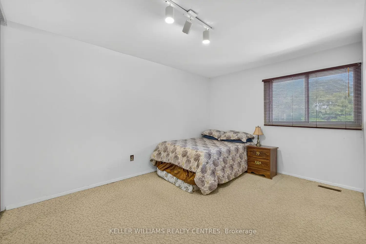Additional image 15 of 100 Poplar Crescent