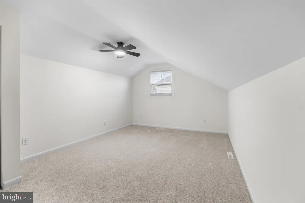 Additional image 22 of 210 W Silver Fox Road, Newark, DE 19702