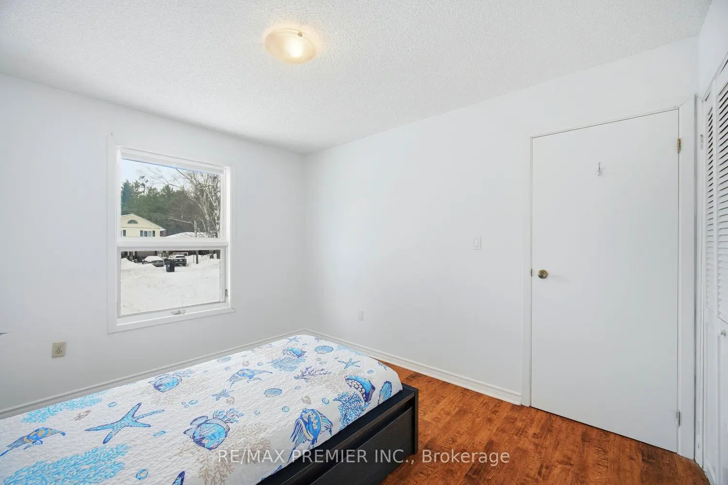 Additional image 9 of 752 Pinegrove Avenue