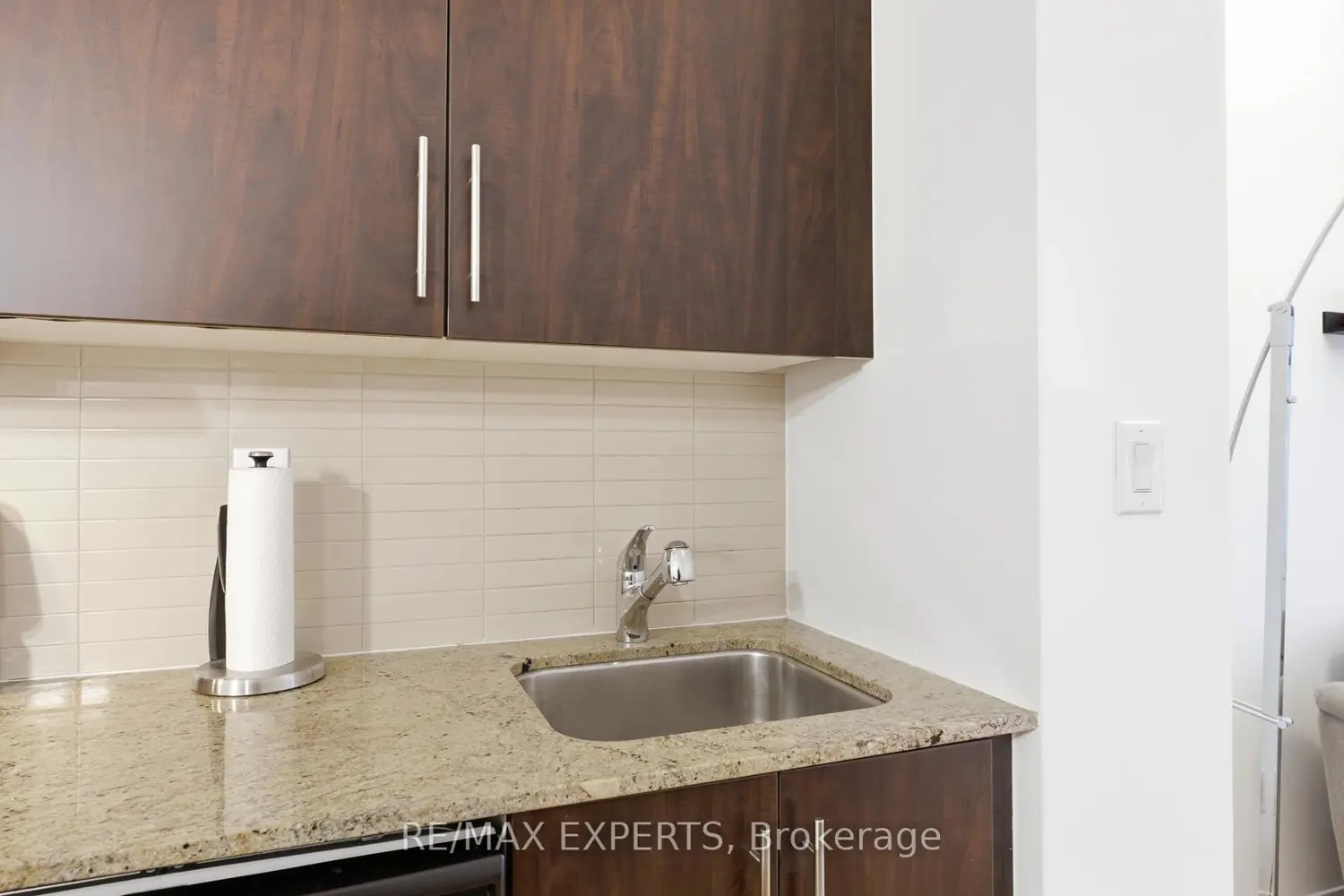 Additional image 6 of 55 Bremner Boulevard 2405