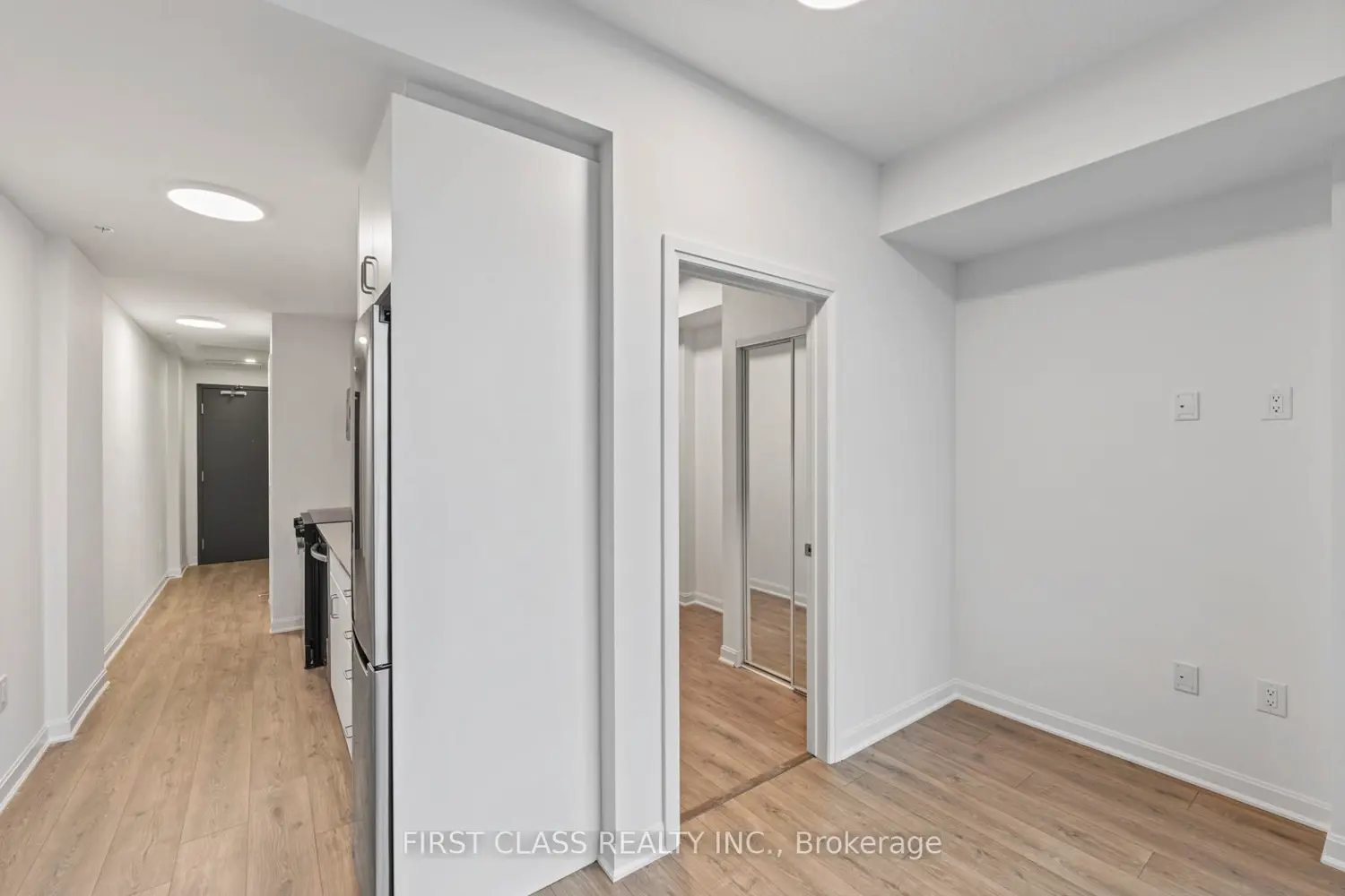 Additional image 2 of 223 Princess Street 403