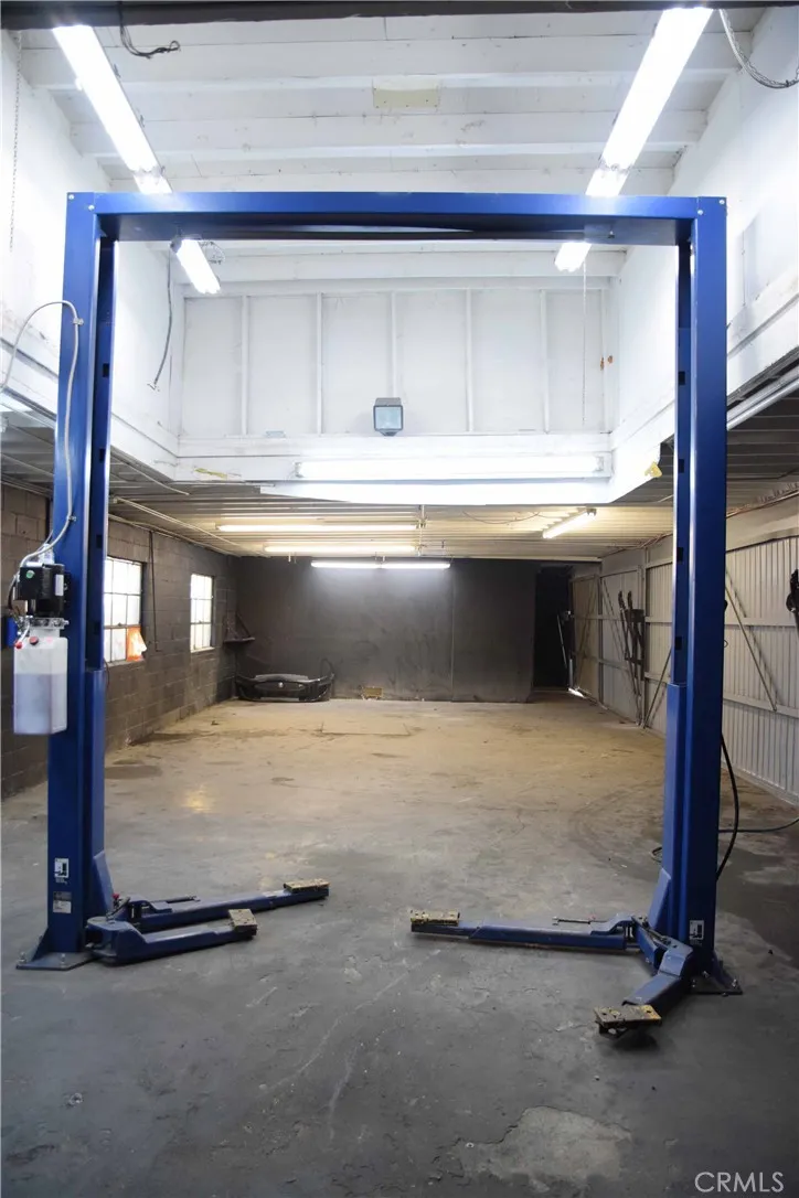 Additional image 36 of 328 W Foothill Blvd, Monrovia, CA 91016