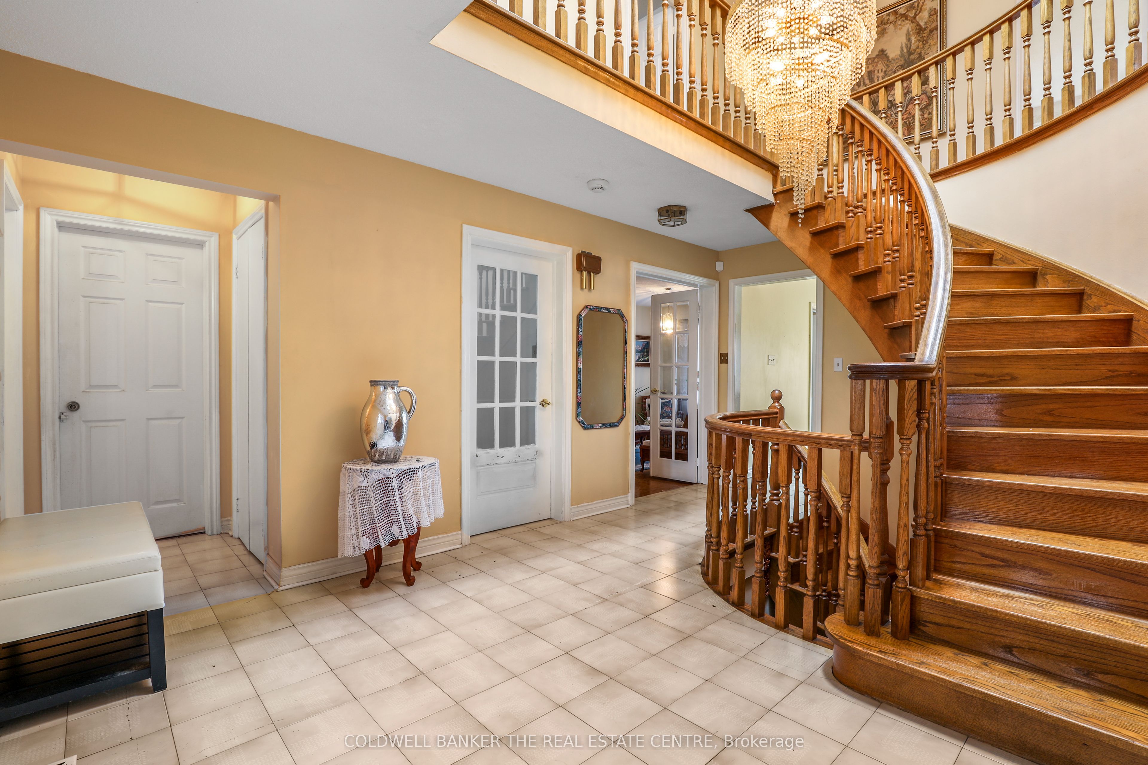 Additional image 5 of 36 Ovida Avenue, Toronto, ON, M9B 1E1