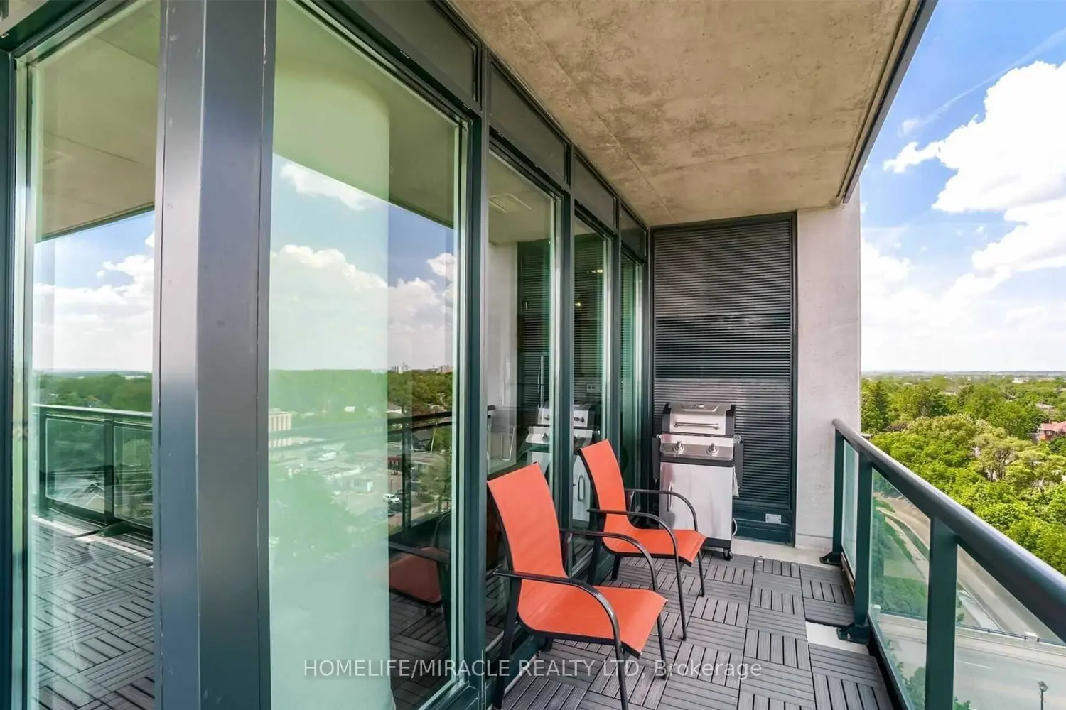 Additional image 11 of 100 John Street 1002