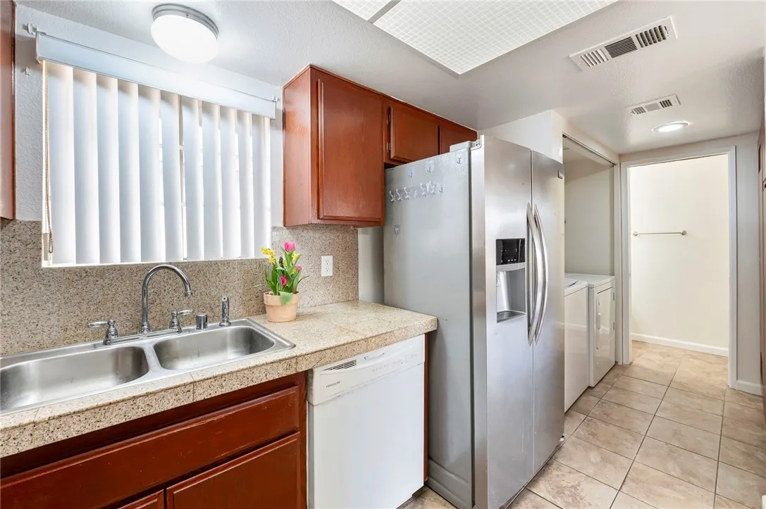 Additional image 49 of 16331 Cornuta Avenue Unit E, Bellflower, CA 90706