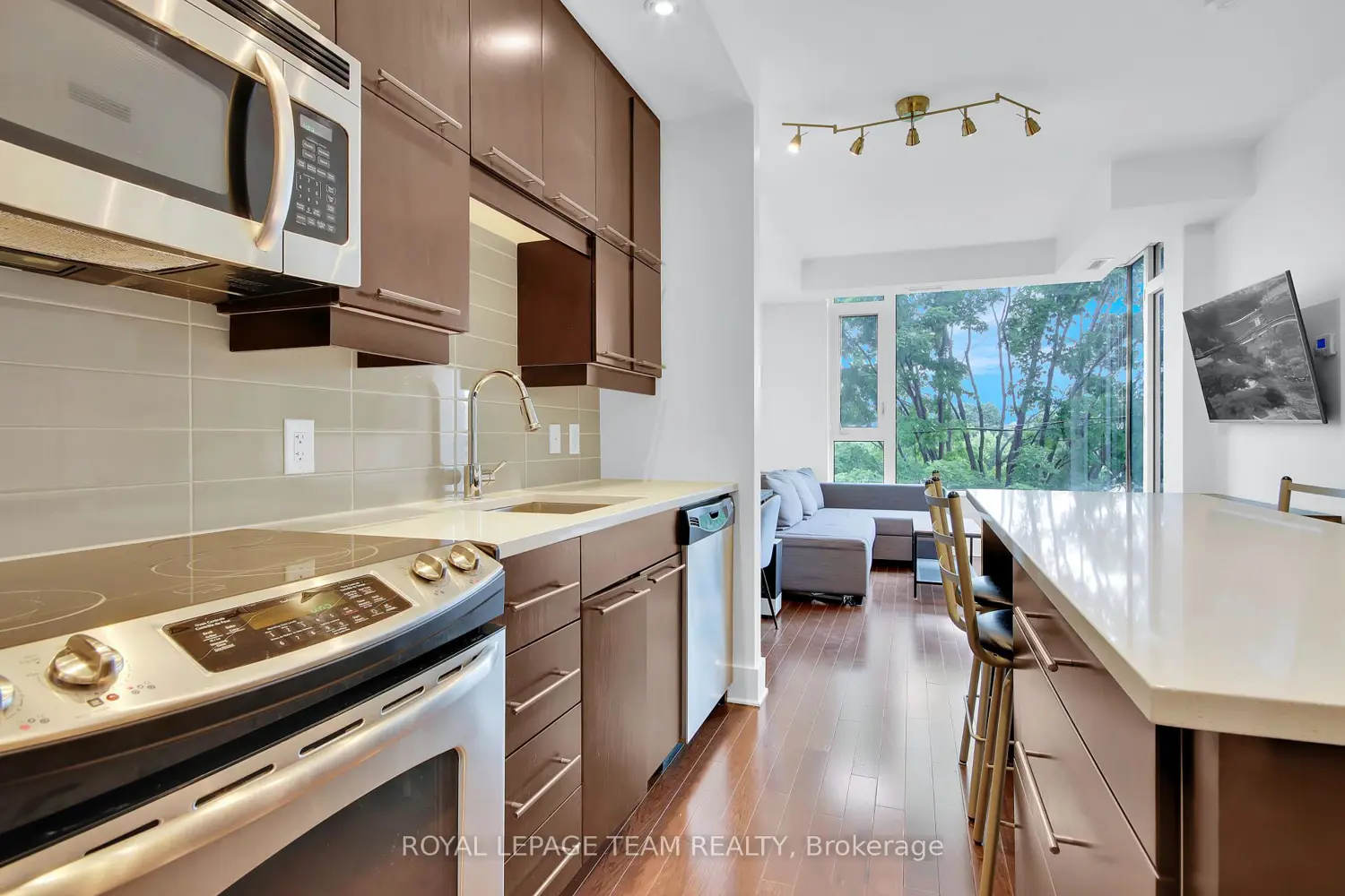 Additional image 8 of 101 Richmond Road 314