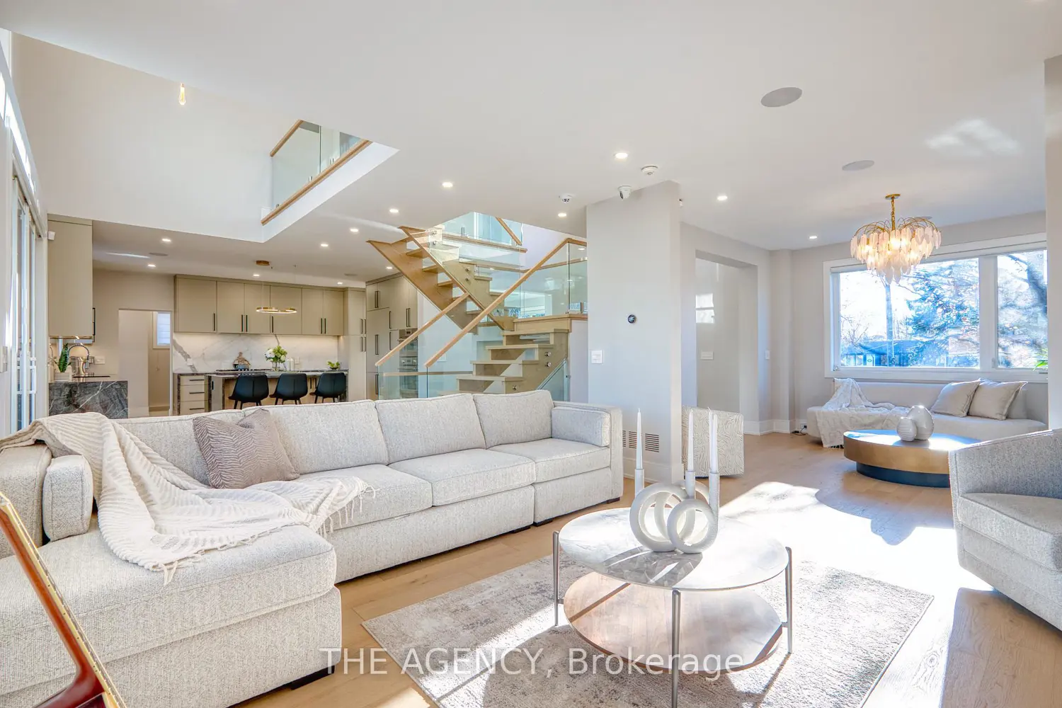 Additional image 6 of 519 Third Line