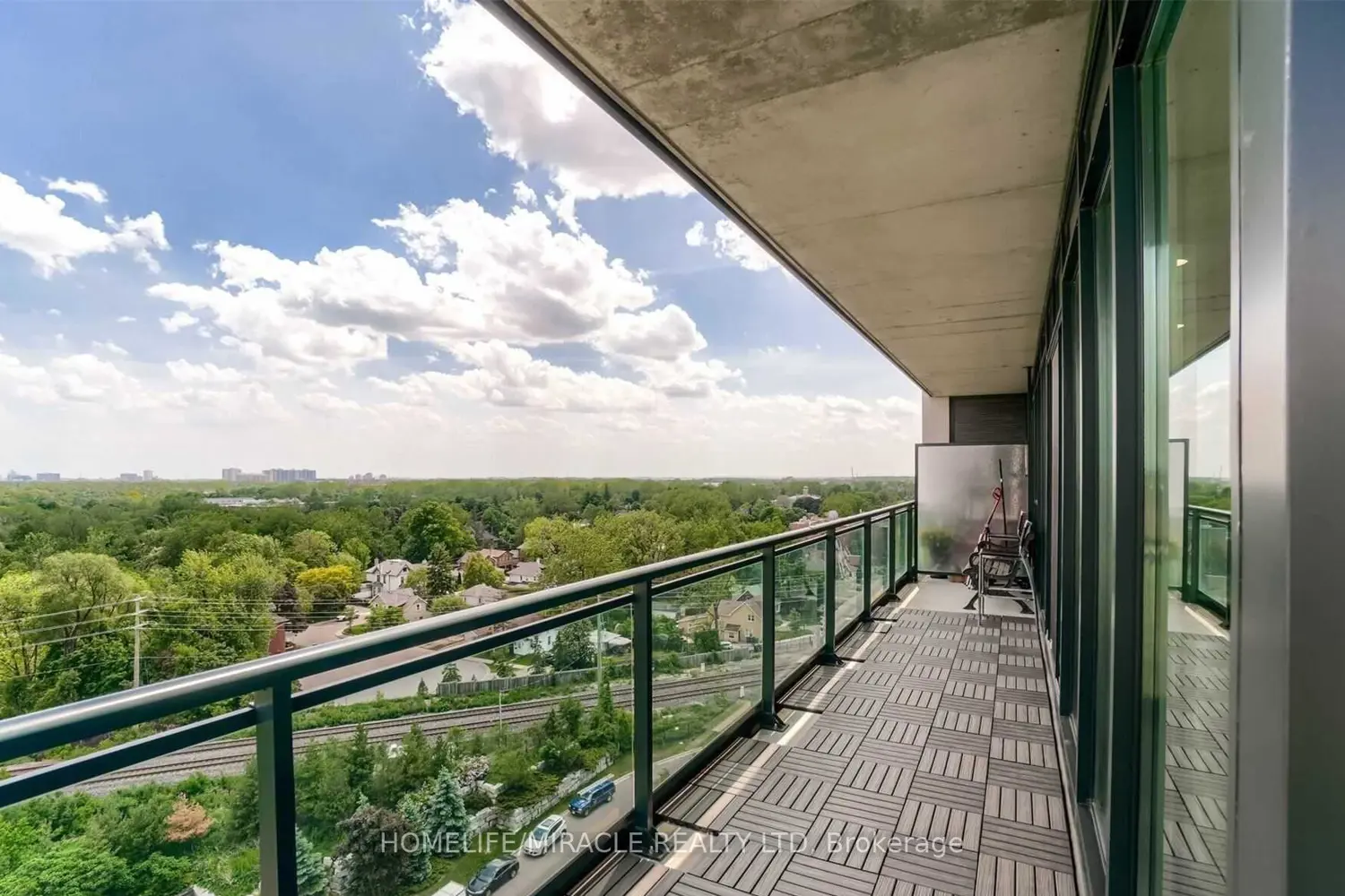 Additional image 10 of 100 John Street 1002