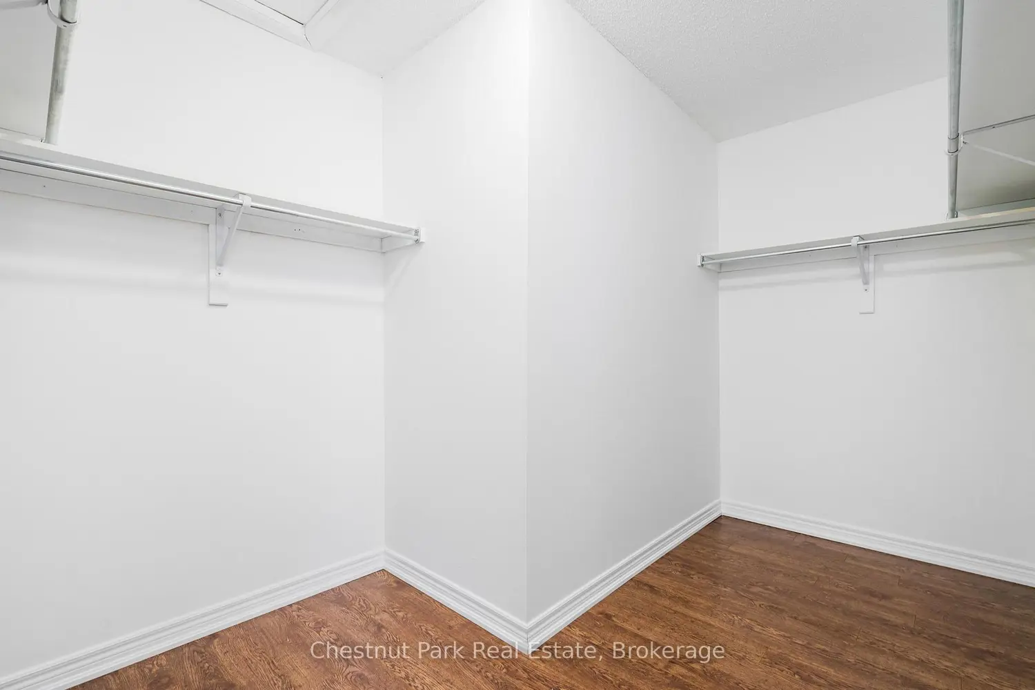 Additional image 14 of 16 Green Pine Crescent