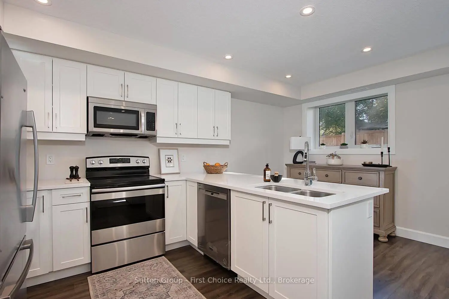 Additional image 9 of 3202 Vivian Line Unit 32