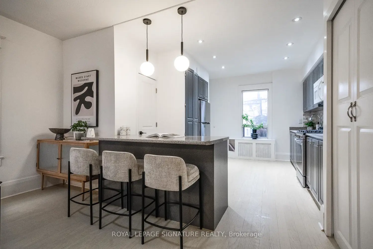 Additional image 4 of 216 Parkmount Road