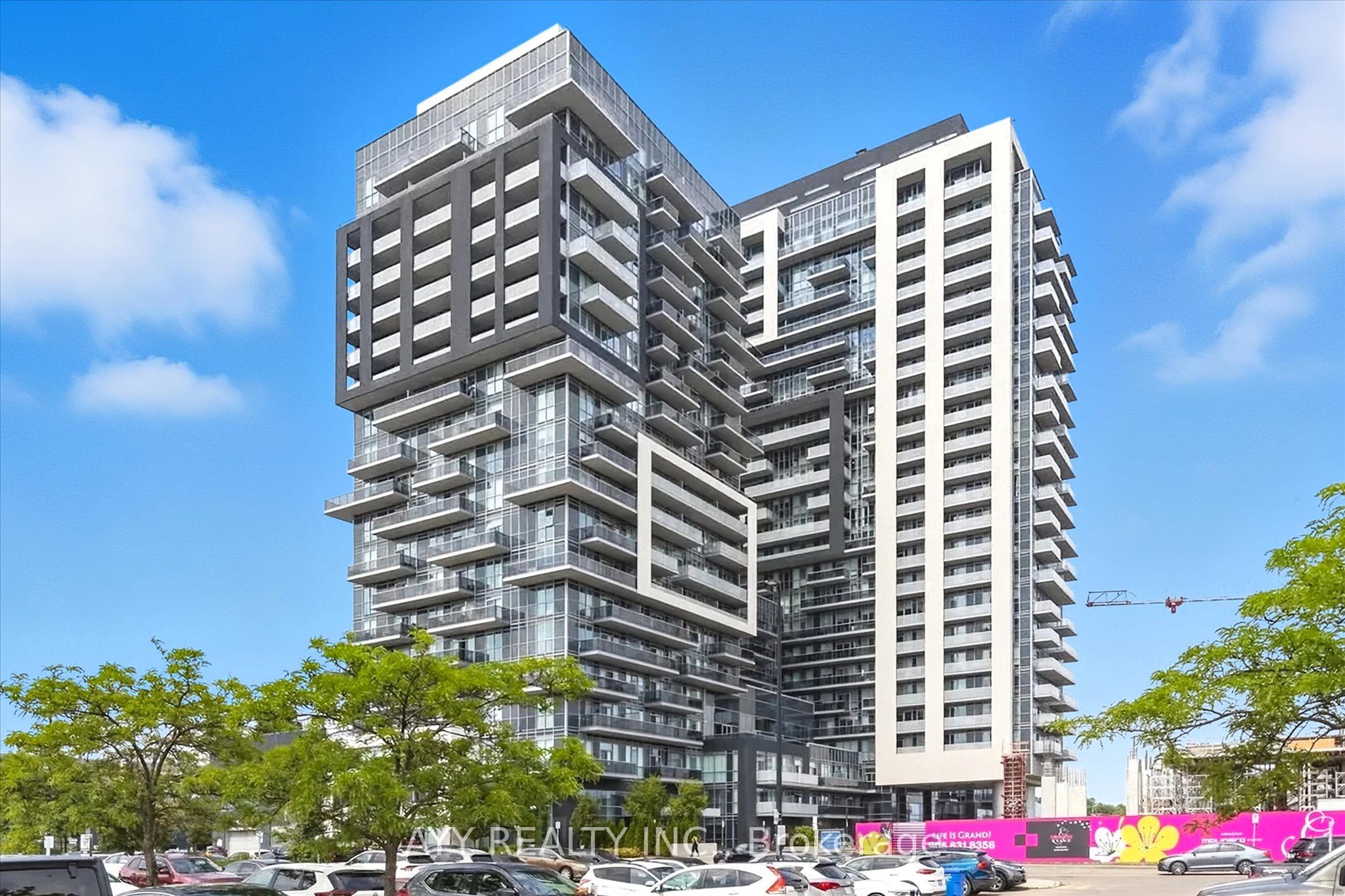 1709-2093 Fairview Street, Burlington, ON, L7R 0E6