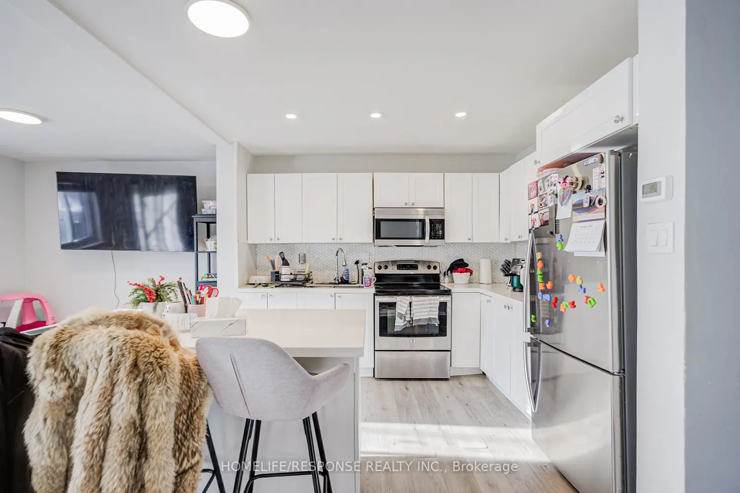 Additional image 10 of 93 Hansen Road 7